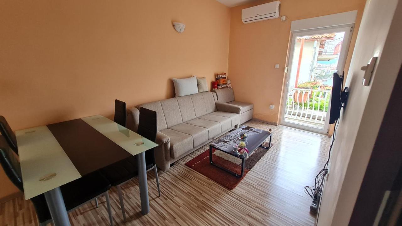 Apartment Sierra Split Bagian luar foto