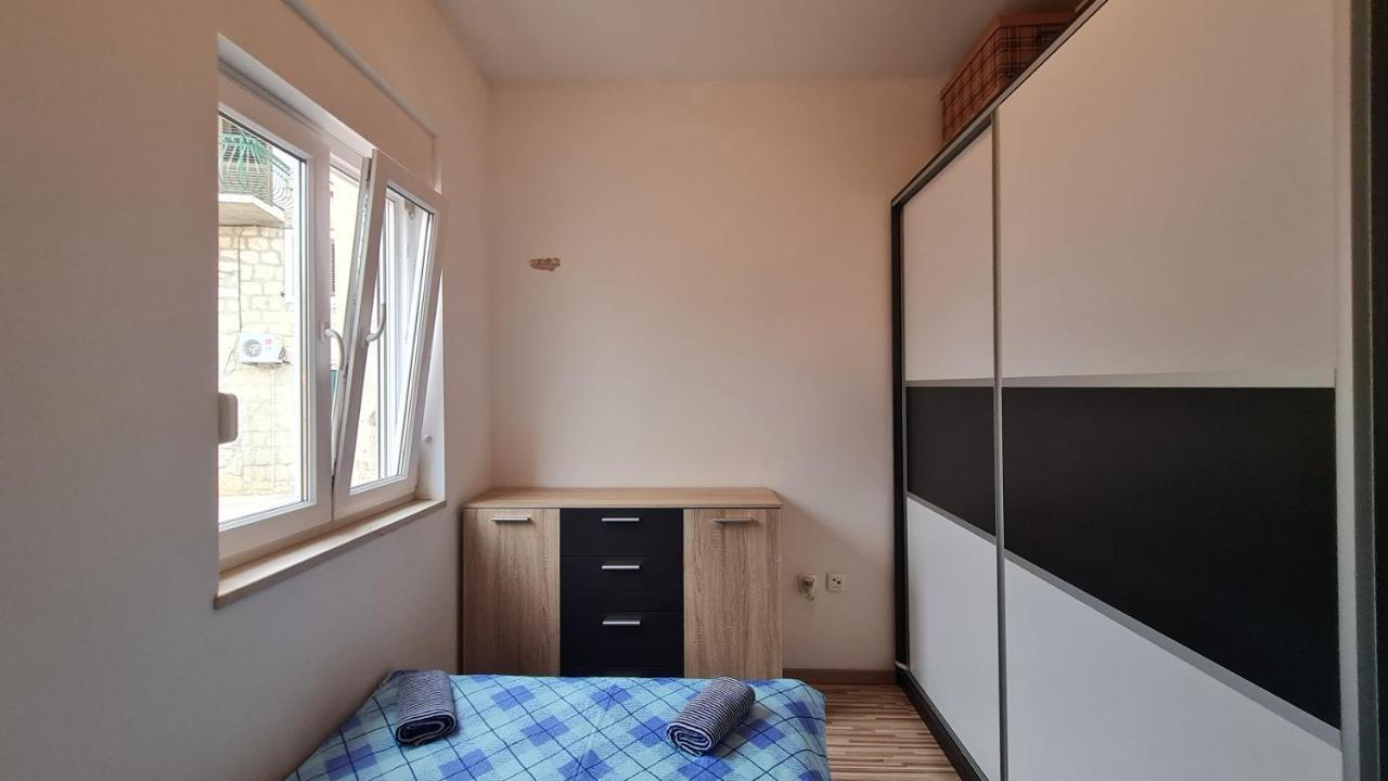 Apartment Sierra Split Bagian luar foto