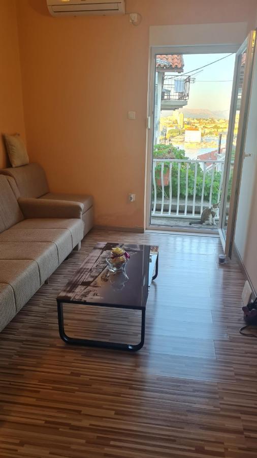 Apartment Sierra Split Bagian luar foto