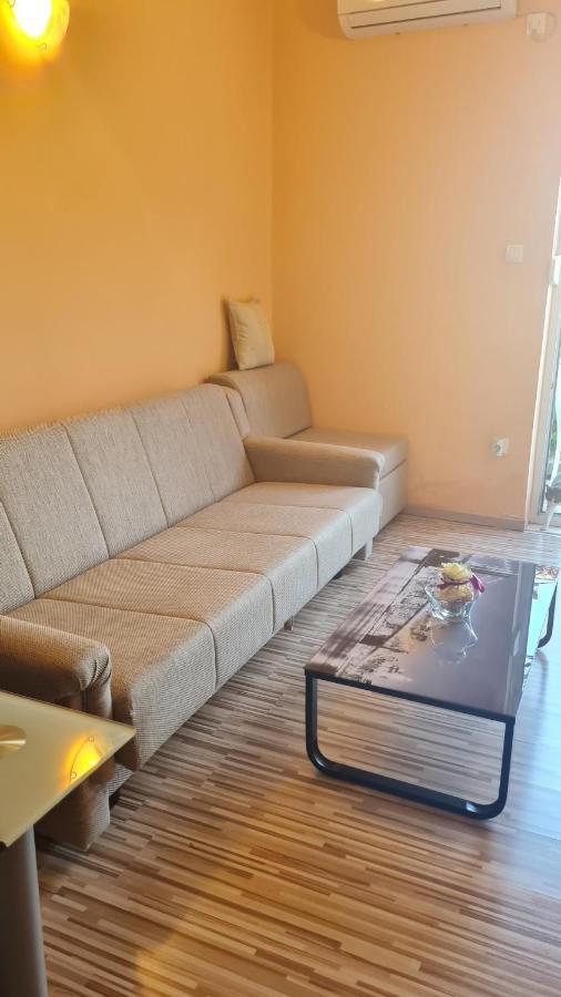 Apartment Sierra Split Bagian luar foto